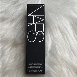 NARS Light Reflecting Makeup Setting Mist